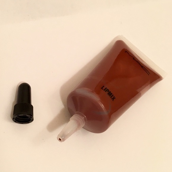 MAC Brown Lipmix - Picture 6 of 6